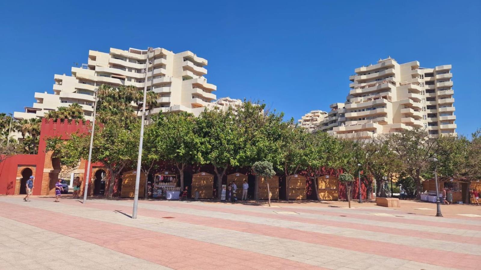 Apartamentos Magic Benalbeach By Benalnova Benalmádena Eksteriør billede